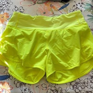 Lululemon Speed-Up Mid Rise 4”